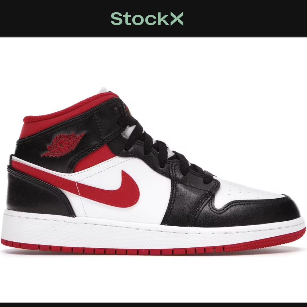 Jordan Men's Black, Red, and White Sneakers